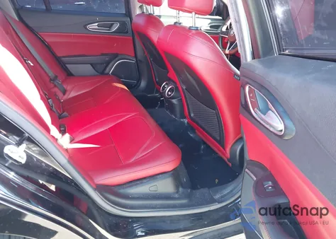 2019 Alfa Romeo Giulia Rwd z USA, uszkodzony, nr VIN ZARFAMAN8K7622693